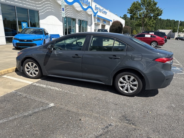 2024 Toyota Corolla LE photo 4