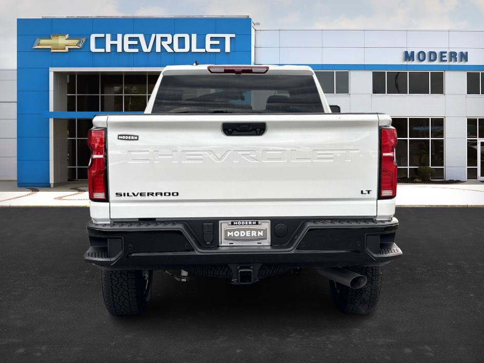 2026 Chevrolet Silverado LT photo 4