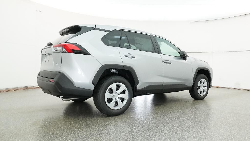 2025 Toyota RAV4 LE photo 21