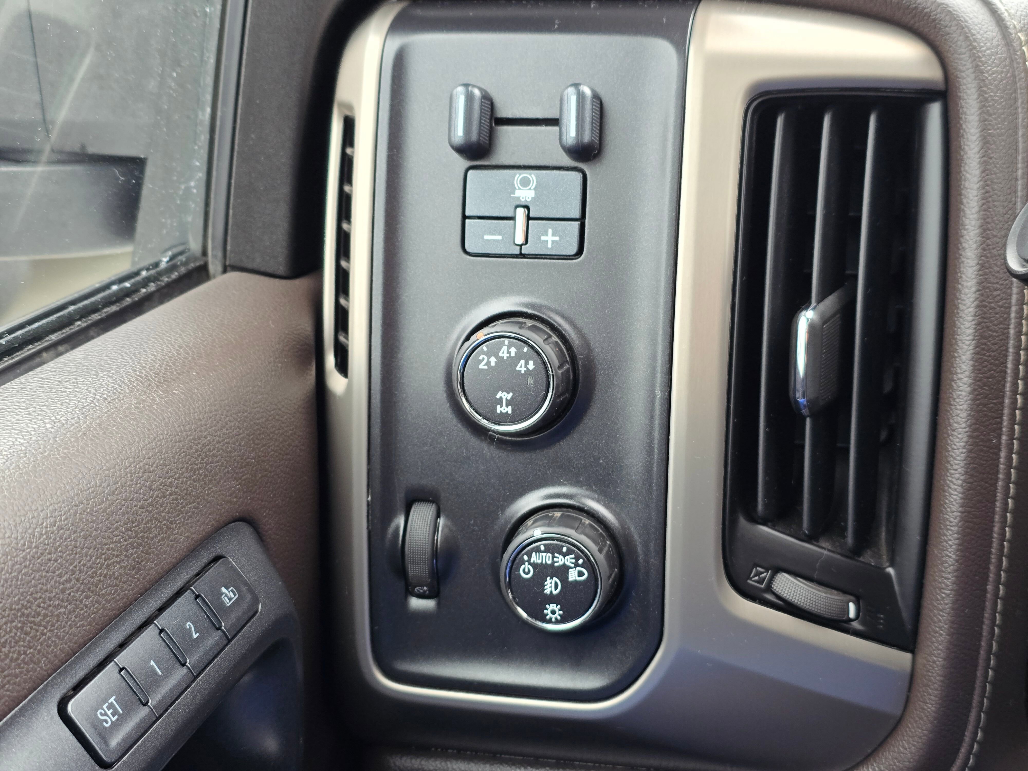 2015 Gmc Sierra 3500 HD Denali photo 12