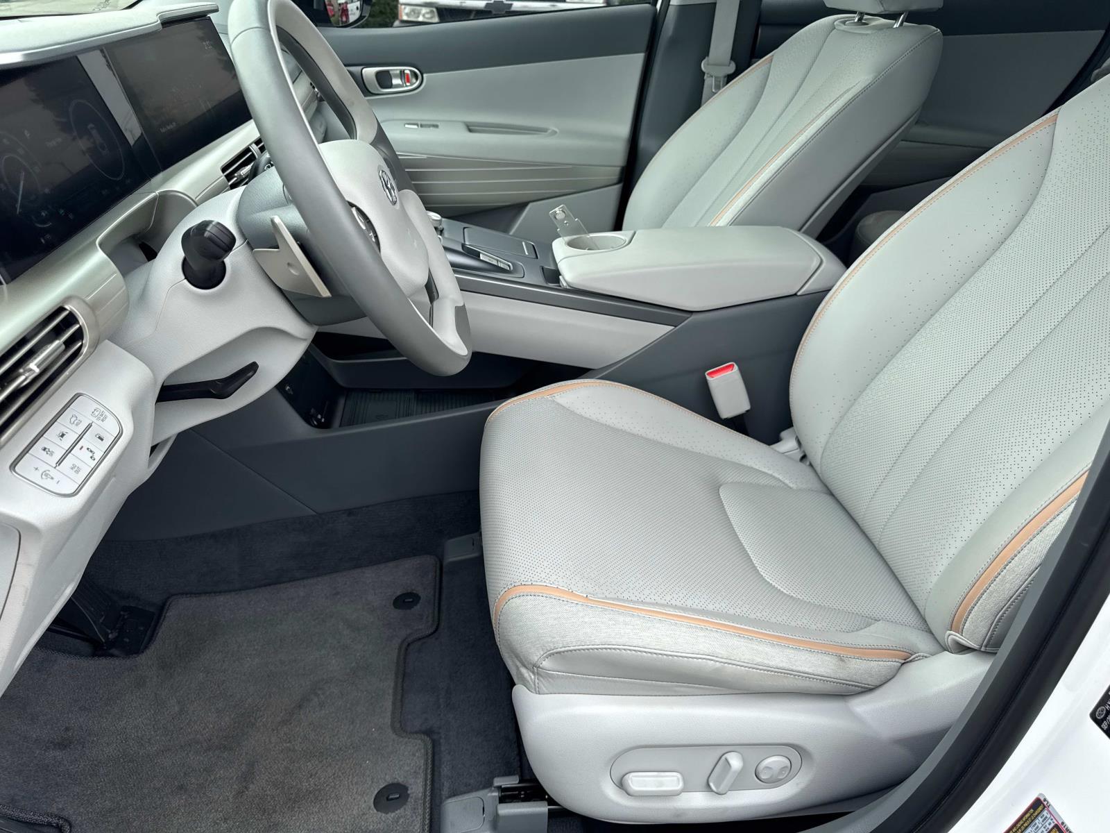 2023 Hyundai Nexo Limited photo 16