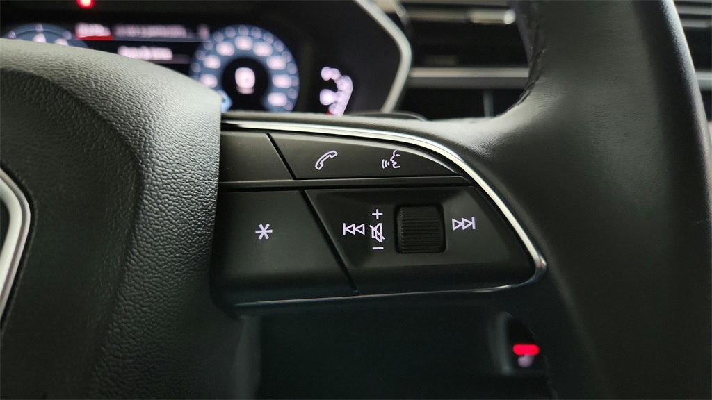 2022 Audi Q3 S line Premium Plus photo 21