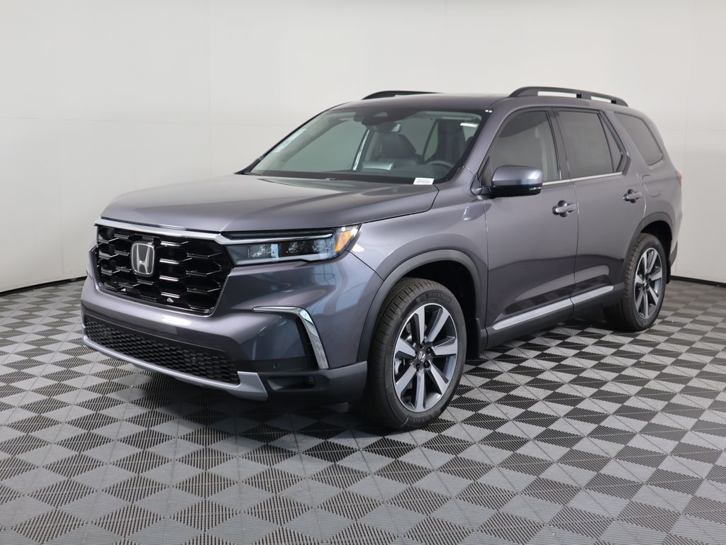2025 Honda Pilot Touring's photo