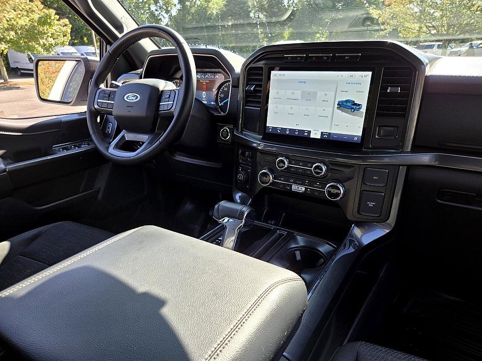 2023 Ford F-150 XLT photo 12