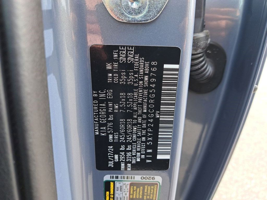 2024 Kia Telluride LX photo 28