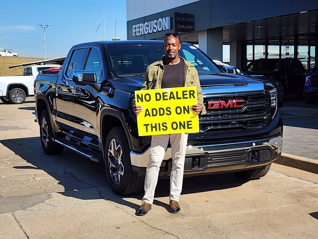 2026 GMC Sierra 1500 SLT's photo