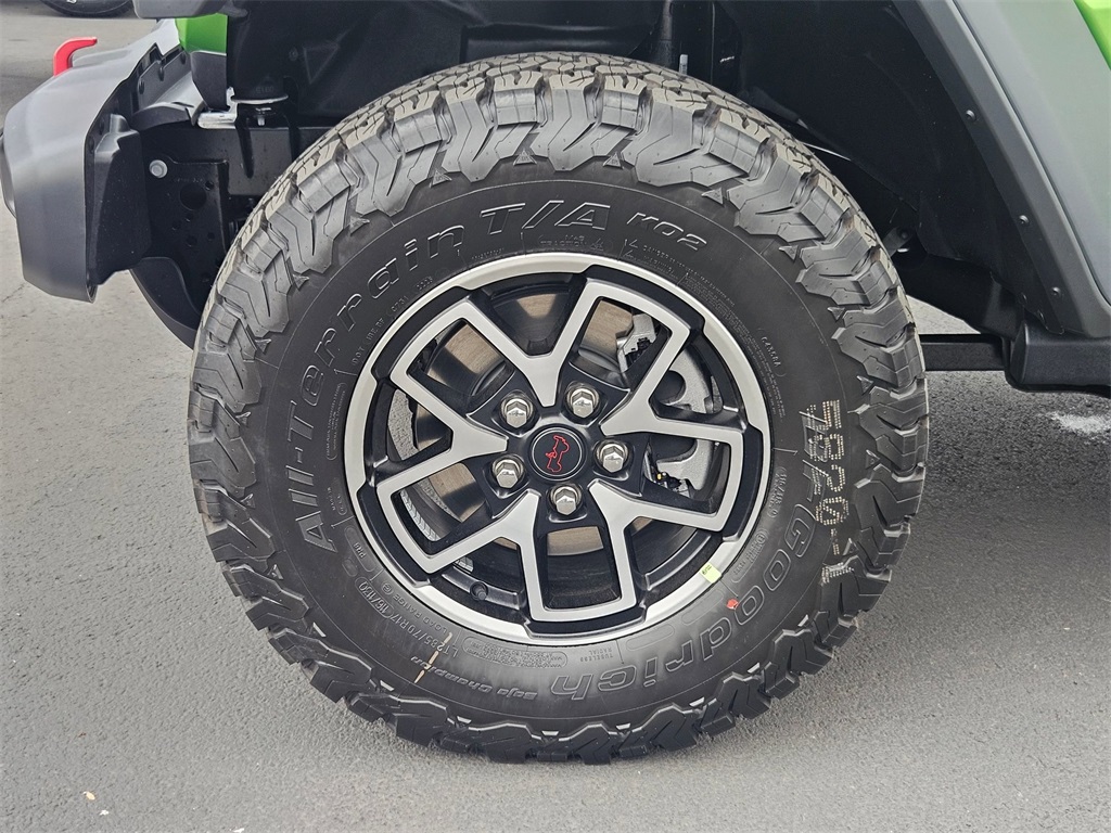 2025 Jeep Wrangler Rubicon photo 36