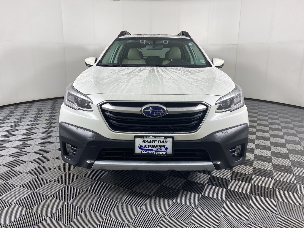 2022 Subaru Outback Limited photo 2
