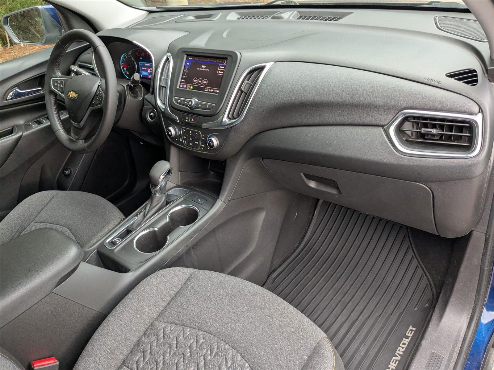 2022 Chevrolet Equinox LT photo 33