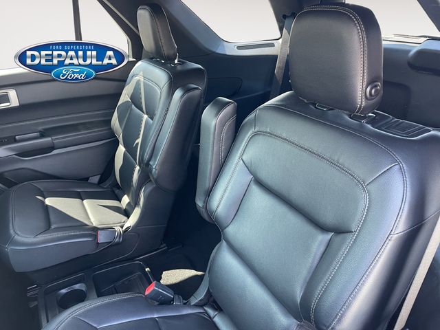 2020 Ford Explorer XLT photo 14