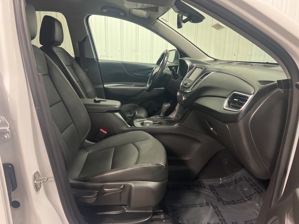 2021 Chevrolet Equinox LT photo 8