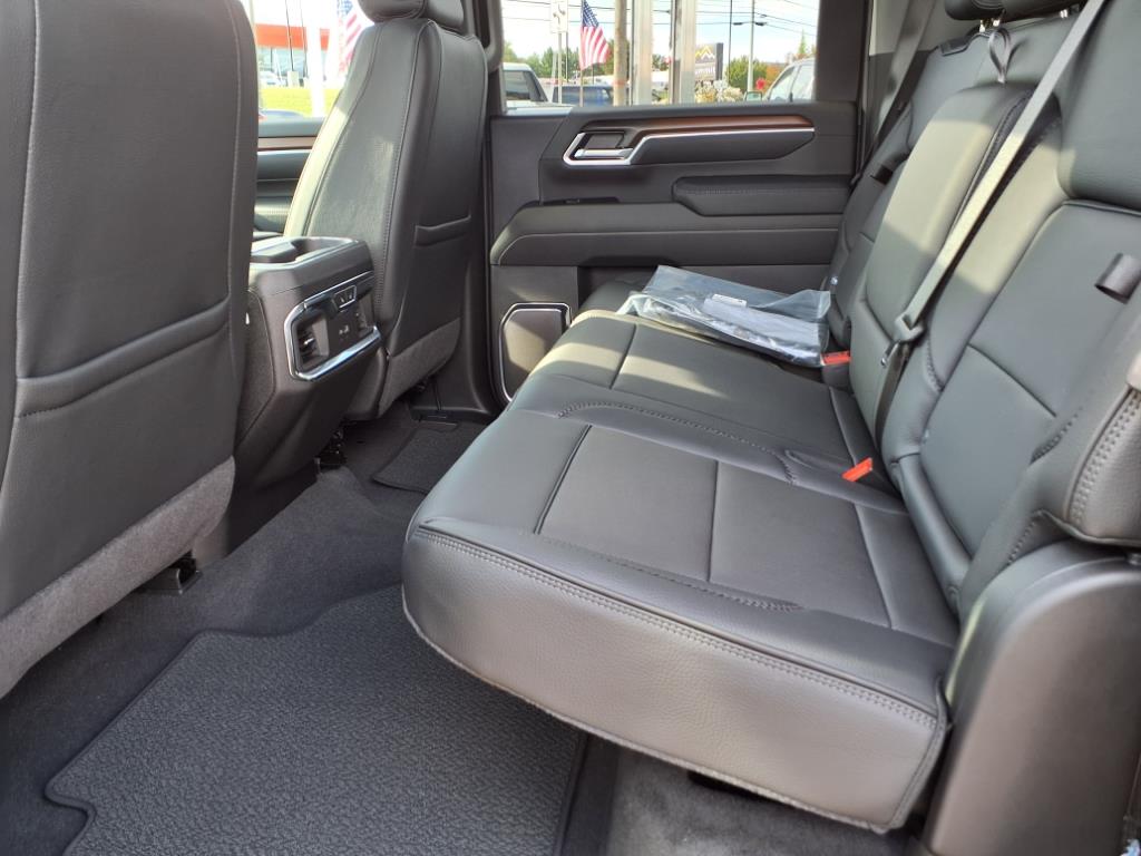 2026 Gmc Sierra 2500 HD Denali photo 6