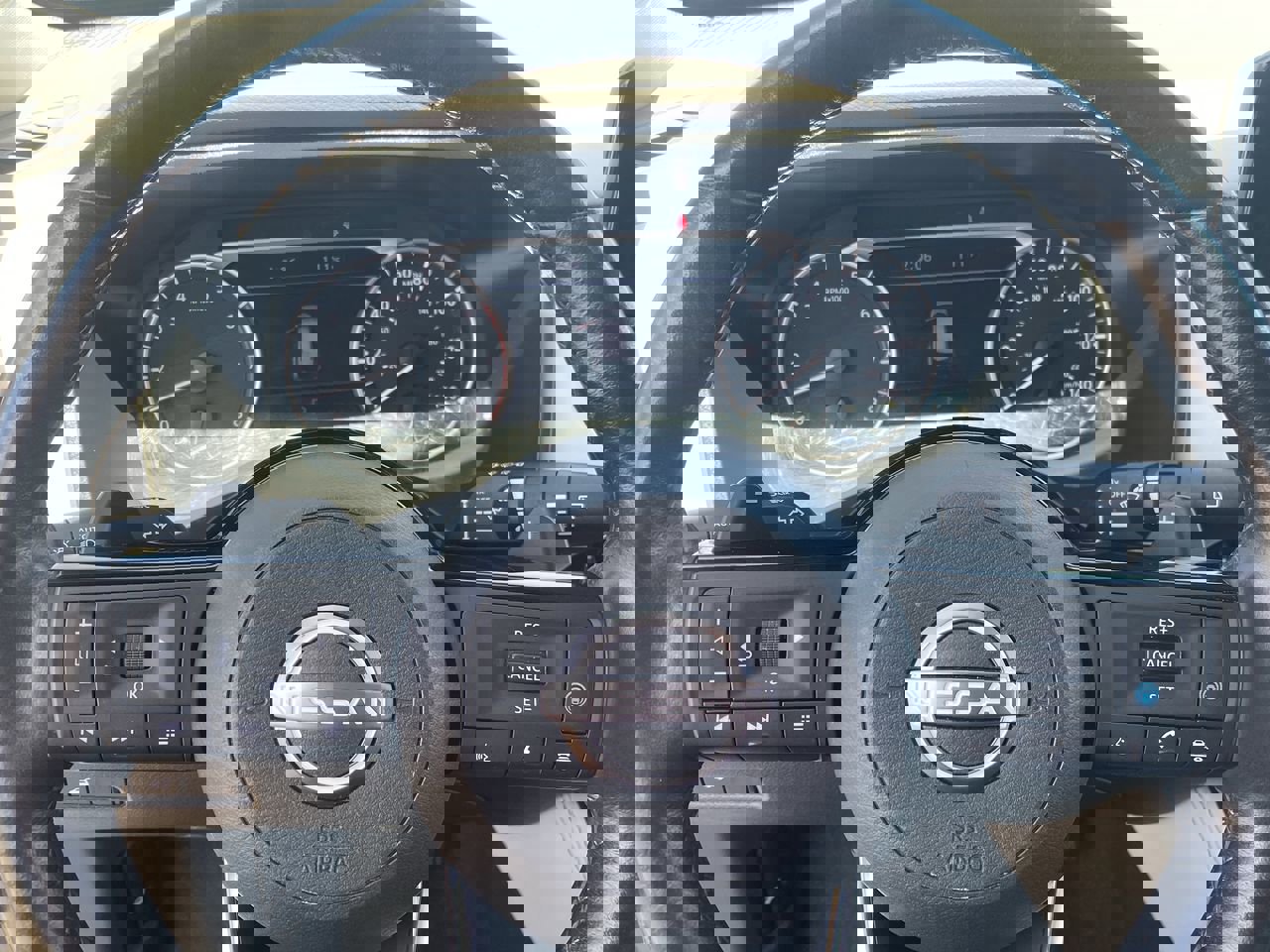 2023 Nissan Rogue SL photo 11