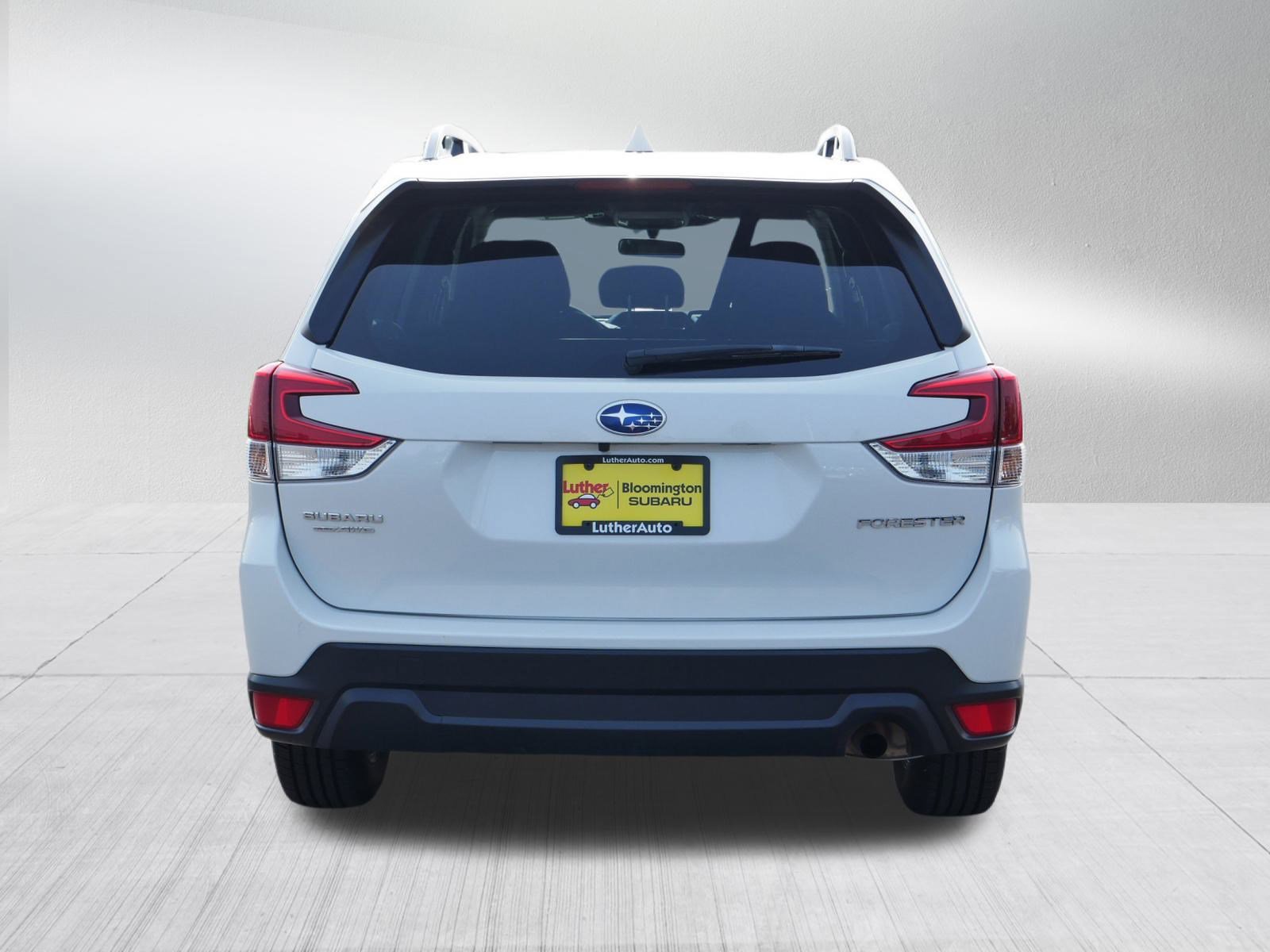 2023 Subaru Forester Premium photo 4