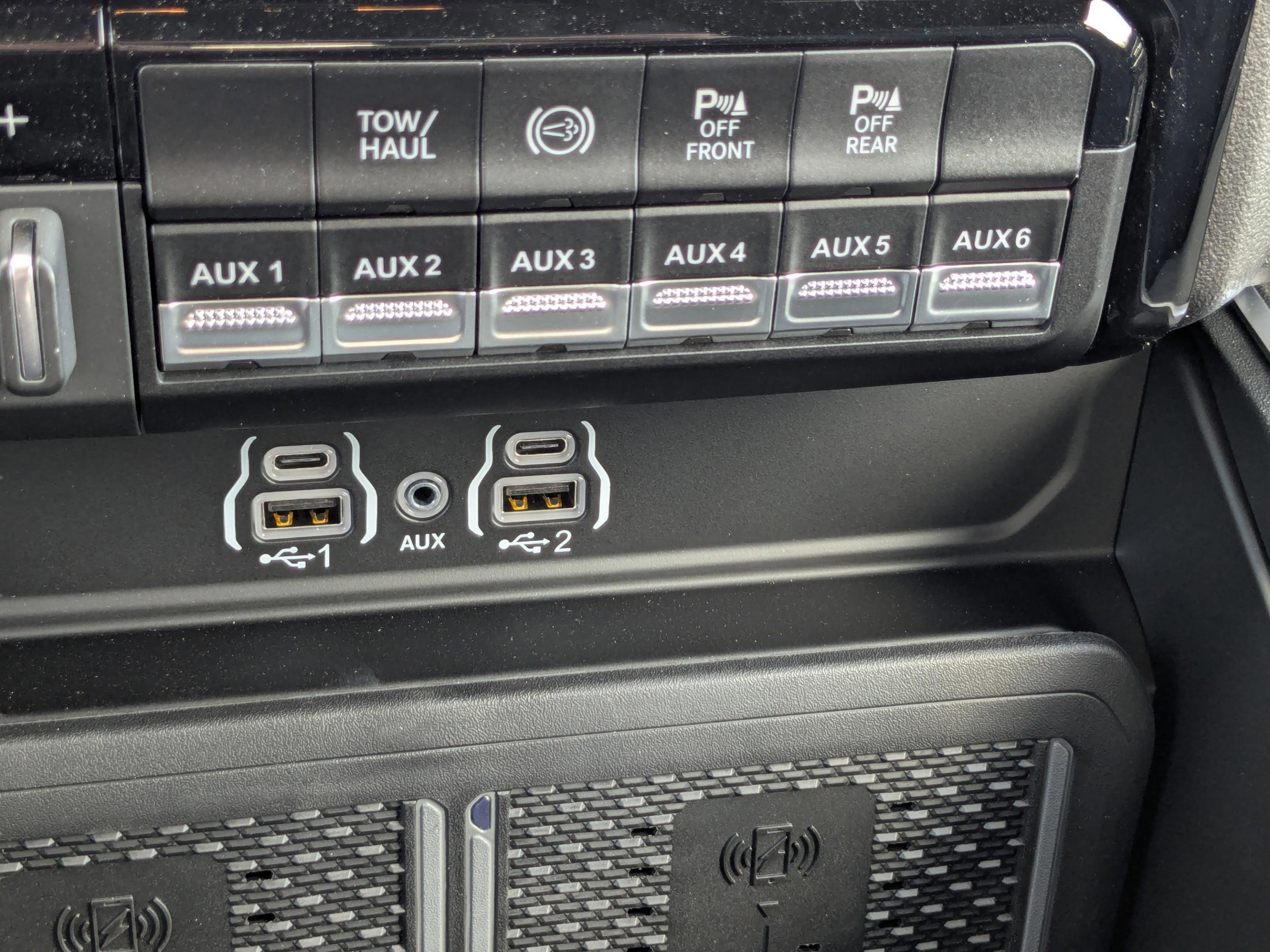 2025 Ram 2500 Big Horn photo 19