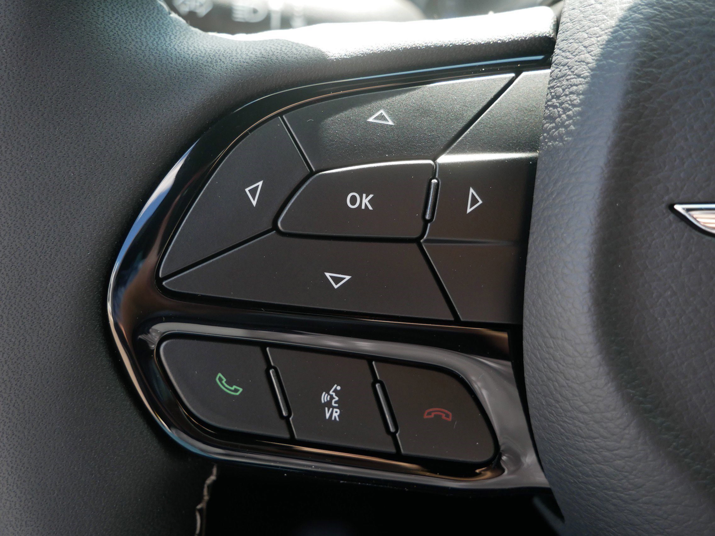 2026 Chrysler Pacifica Limited photo 14