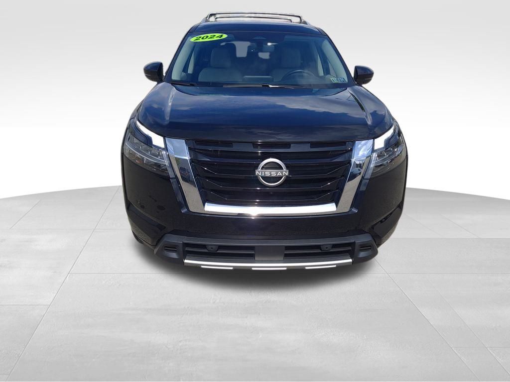 2024 Nissan Pathfinder SL photo 9