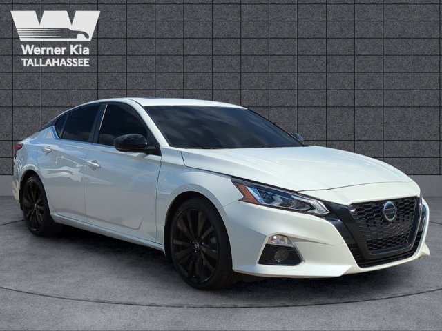 2022 Nissan Altima 2.5 SR photo 2