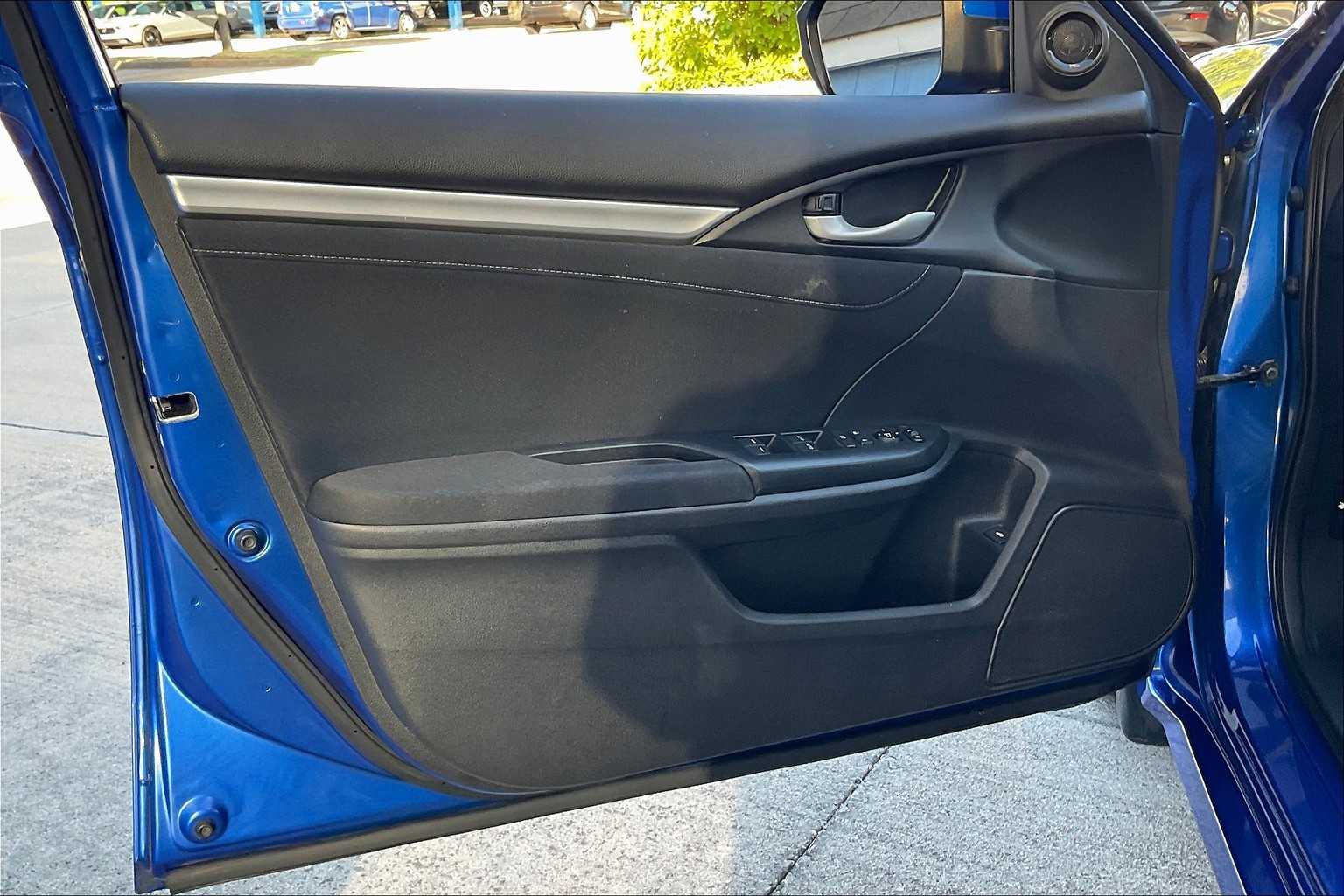 2017 Honda Civic EX-T photo 20