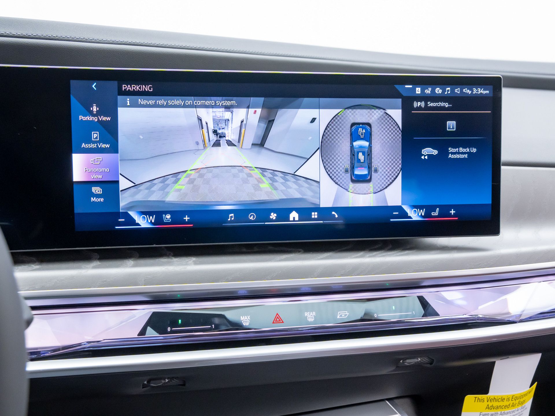New 2025 Frozen Tanzanite Blue Metallic BMW 750e xDrive image 22