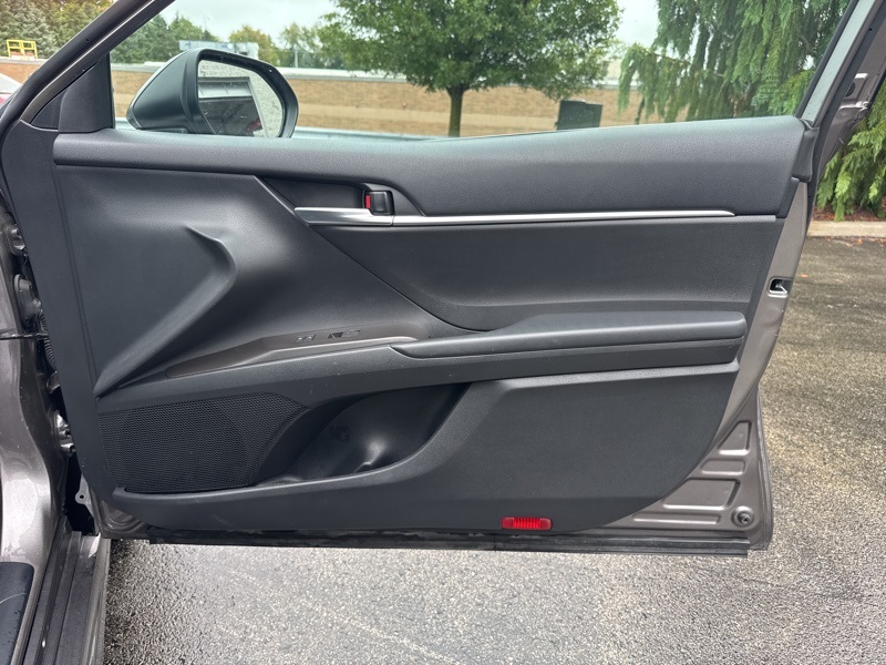 2022 Toyota Camry SE photo 41