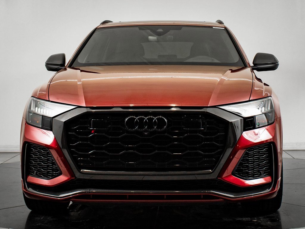 2024 Audi RS Q8 photo 2