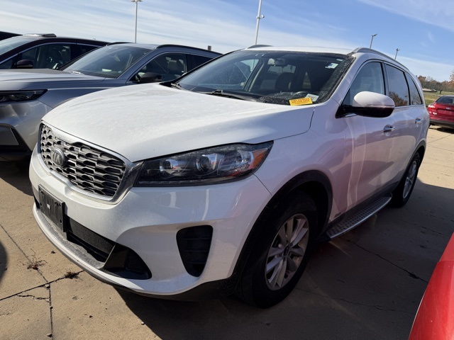 2020 Kia Sorento LX's photo