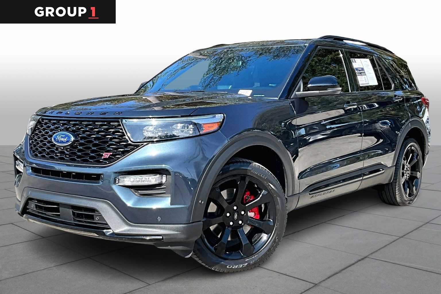 2023 Ford Explorer ST's photo