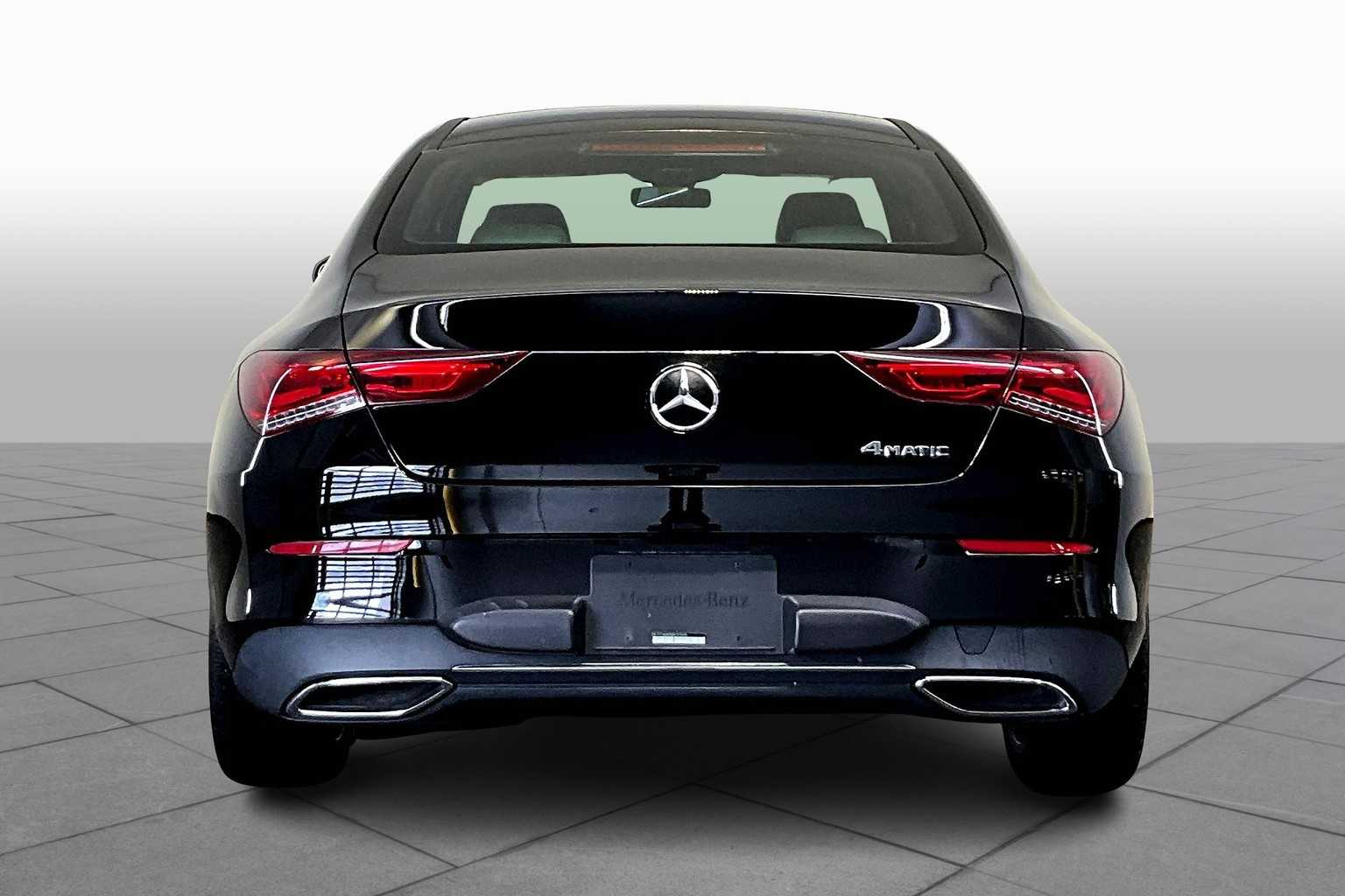 2022 Mercedes Benz CLA 250 4MATIC photo 4