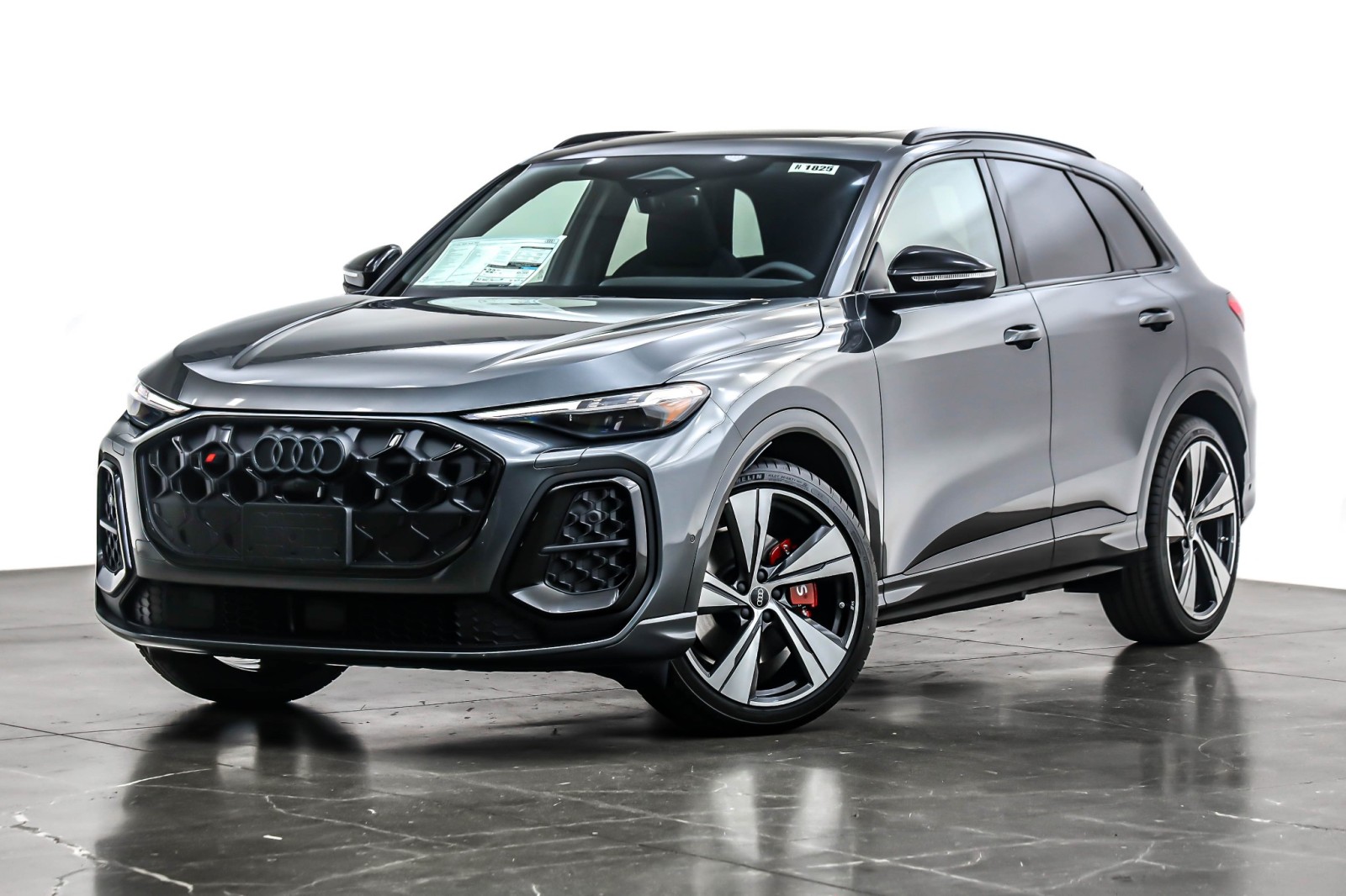2025 Audi New SQ5 Prestige's photo