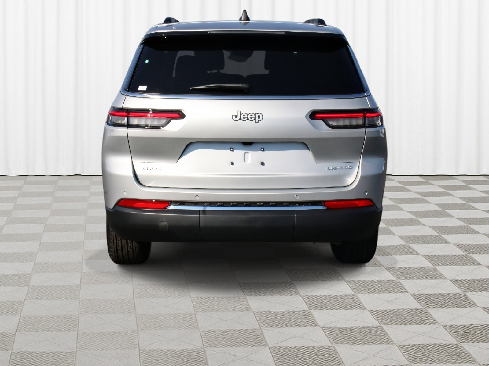 2025 Jeep Grand Cherokee Laredo X photo 8