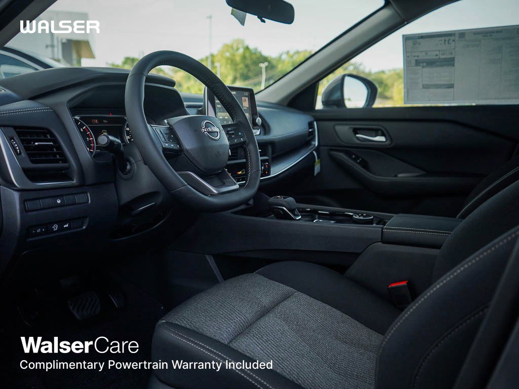 2026 Nissan Rogue SV photo 13