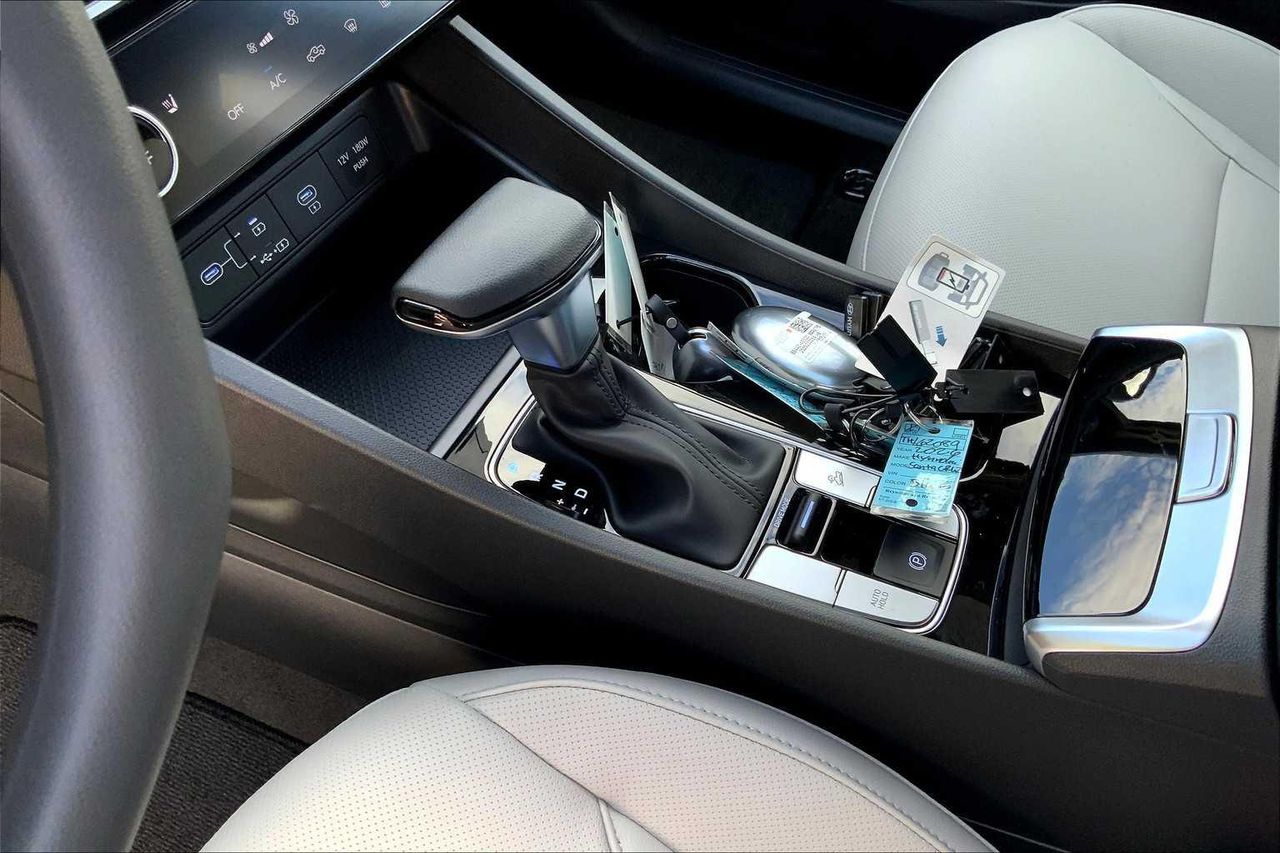 2026 Hyundai Santa Cruz SEL photo 7