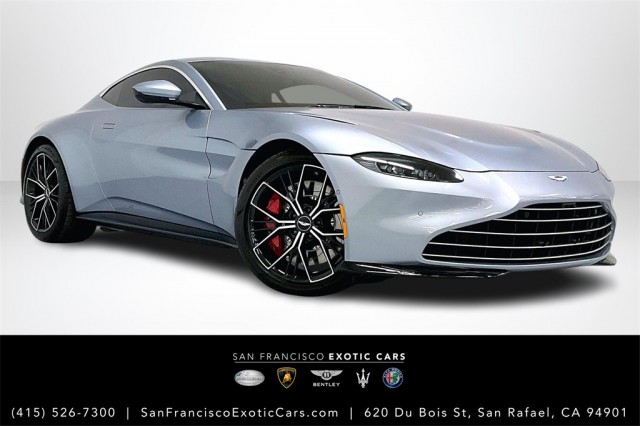 2021 Aston Martin Vantage Base's photo