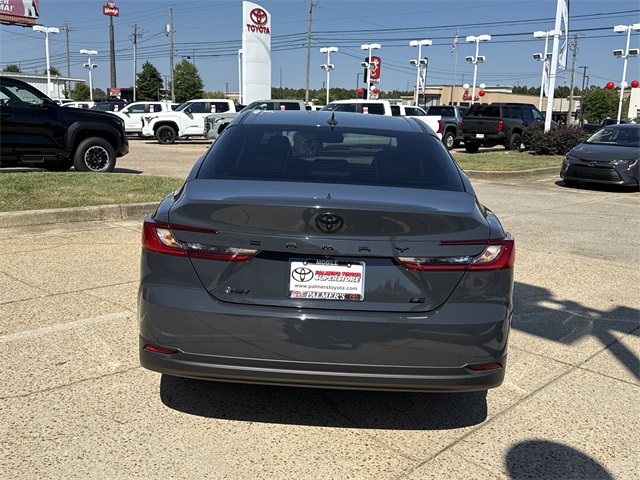 2025 Toyota Camry LE photo 4