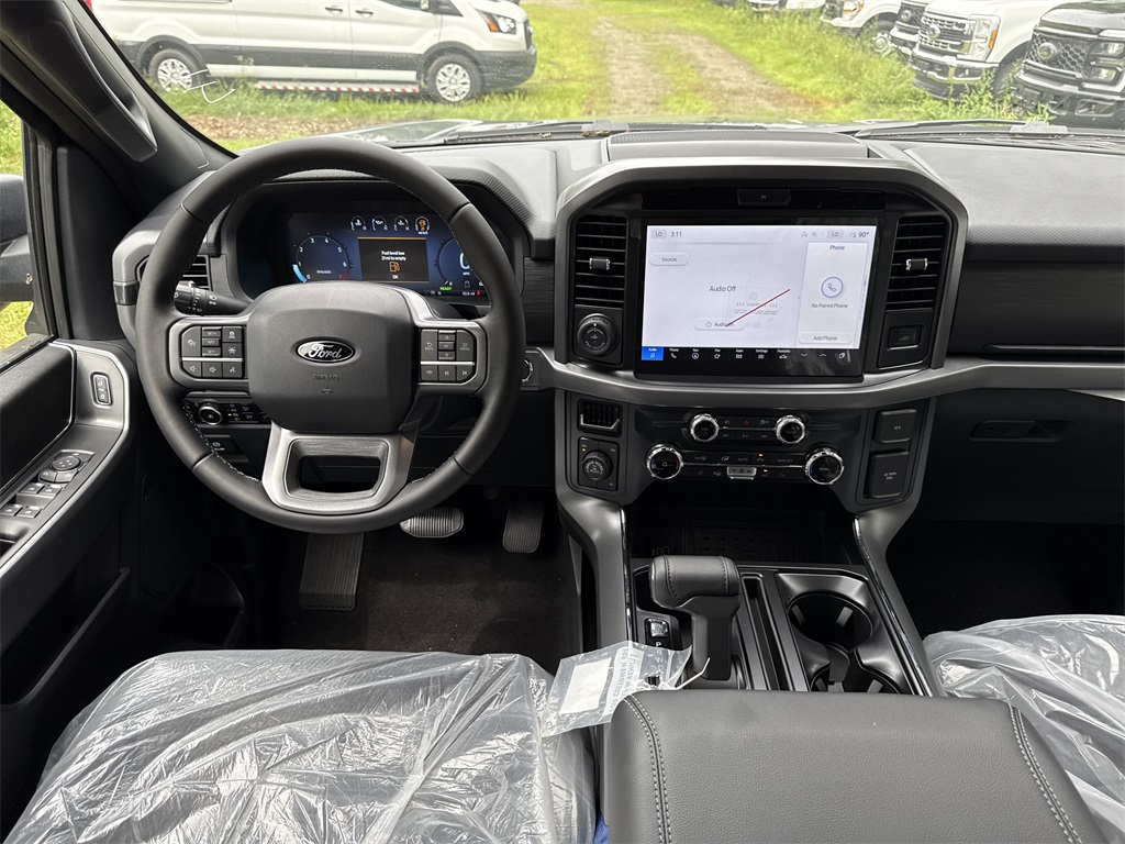 2025 Ford F-150 XLT photo 8