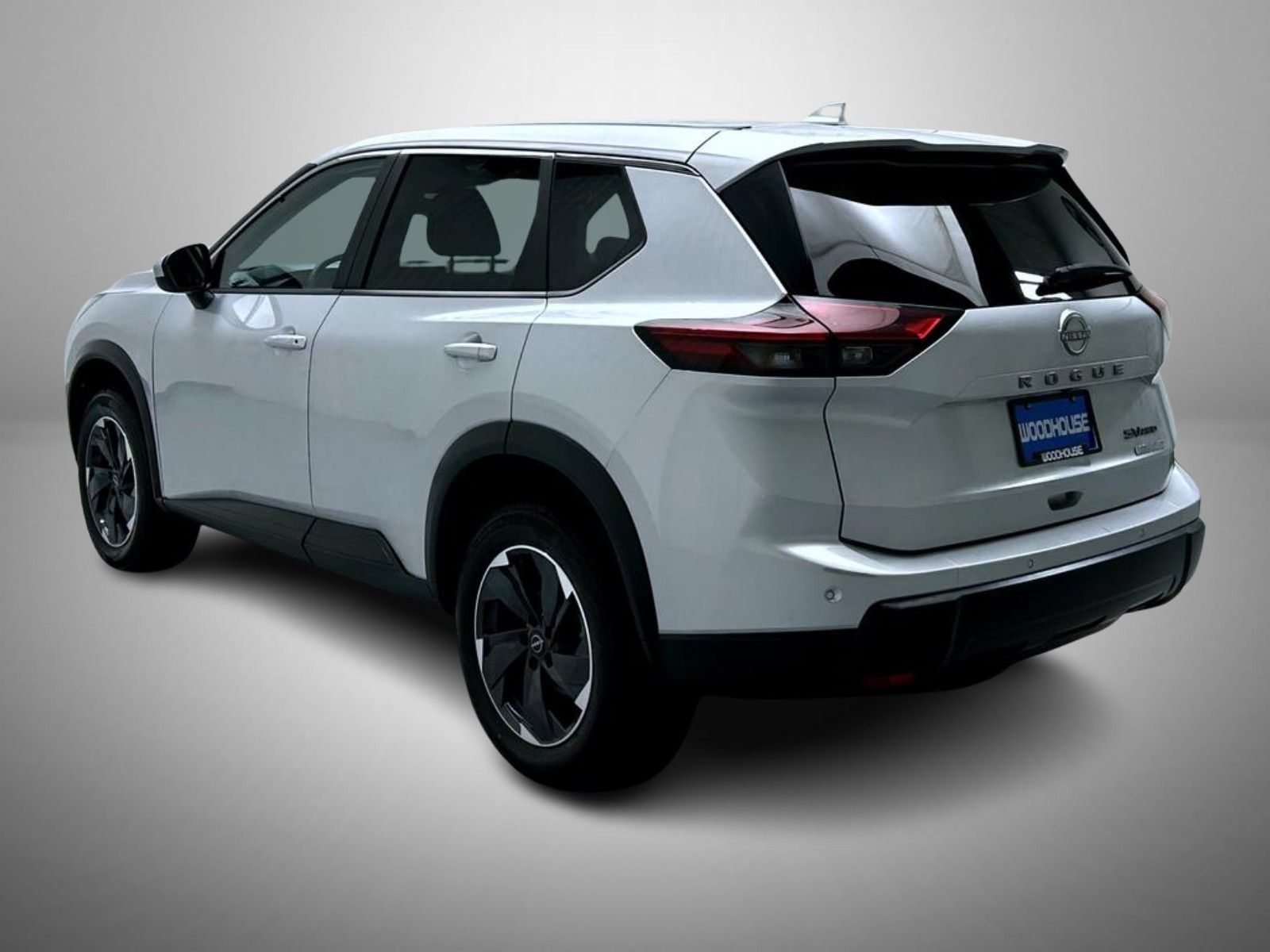 2024 Nissan Rogue SV photo 5