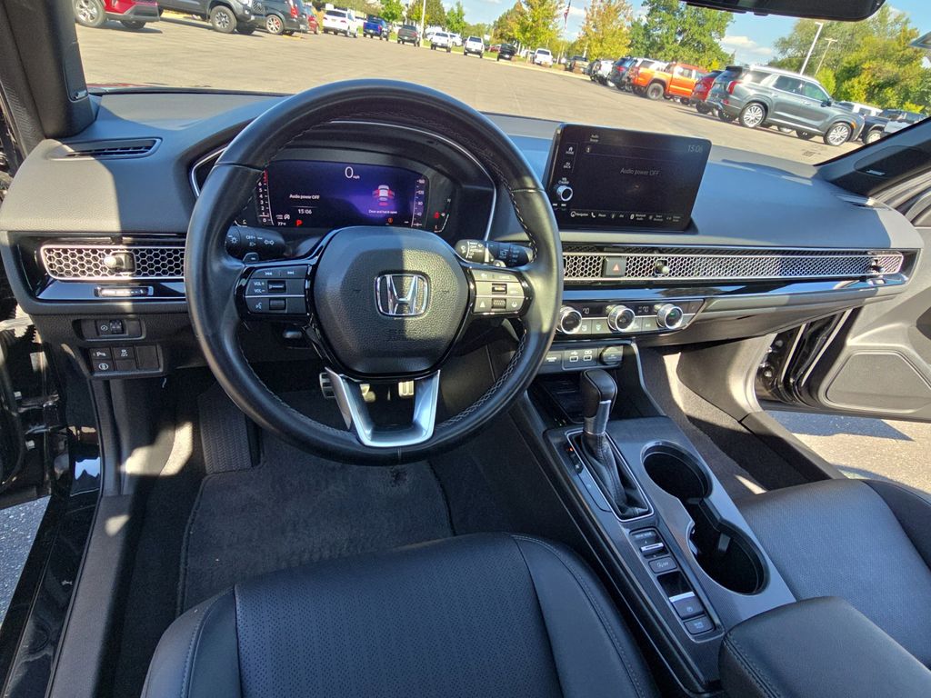 2022 Honda Civic Sport Touring photo 12