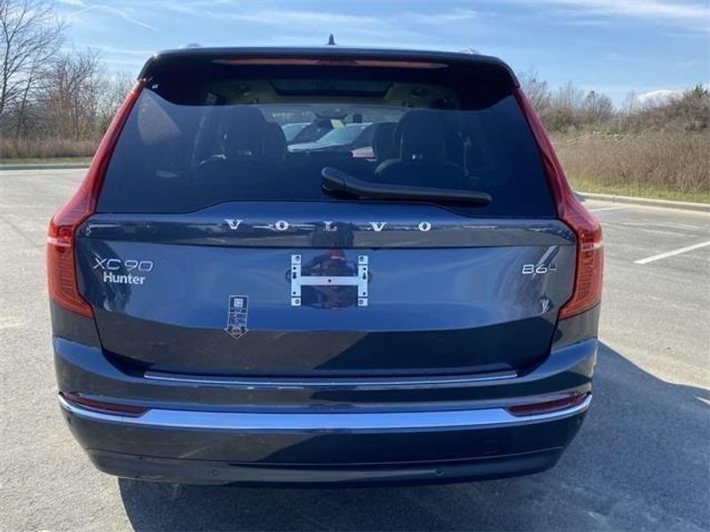 2025 Volvo XC90 AWD Plus photo 4