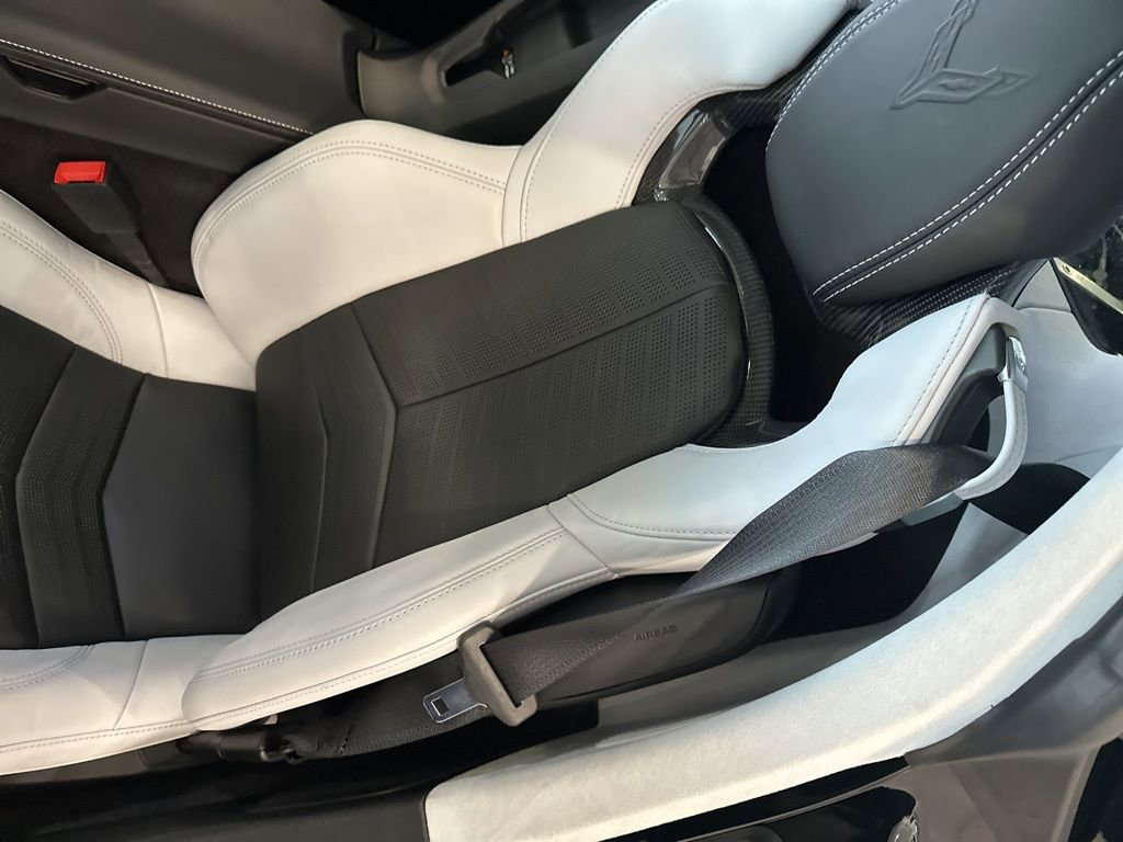2026 Chevrolet Corvette Stingray 3LT photo 3