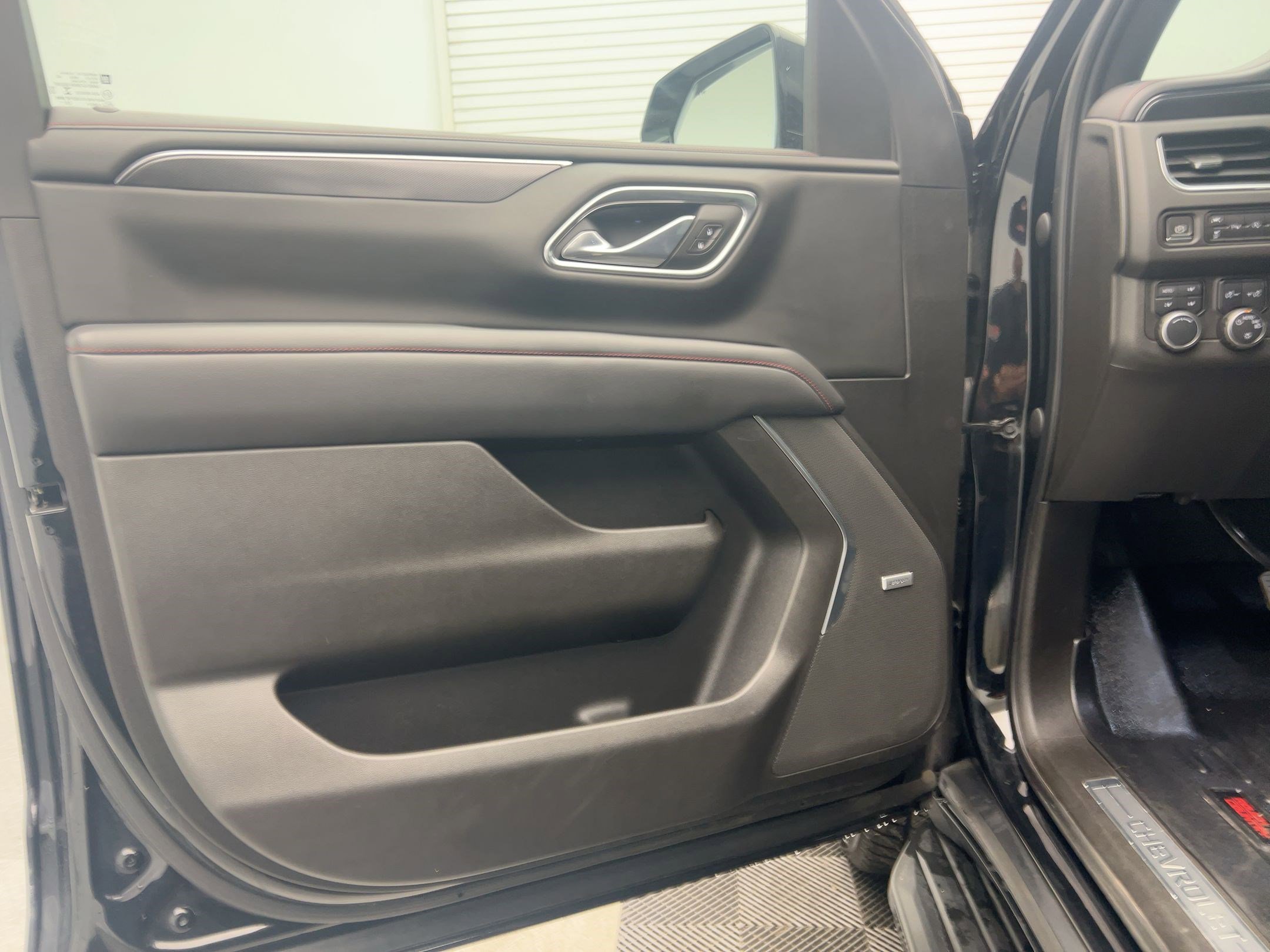 2021 Chevrolet Tahoe RST photo 21