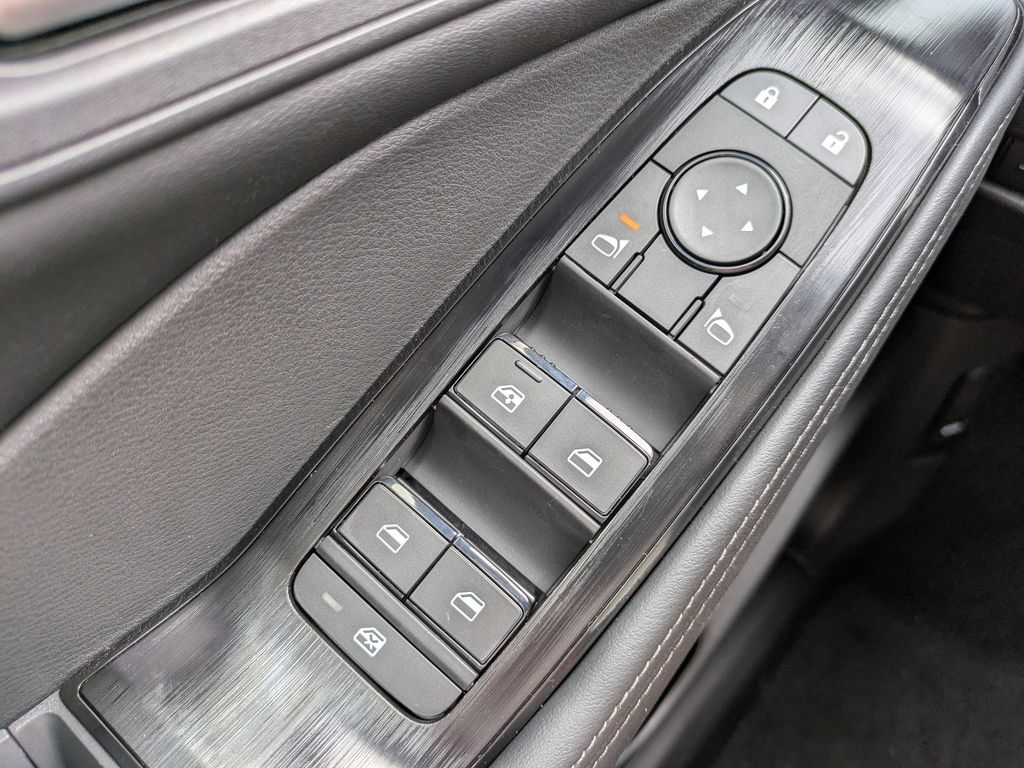 2026 Nissan Rogue SV photo 19