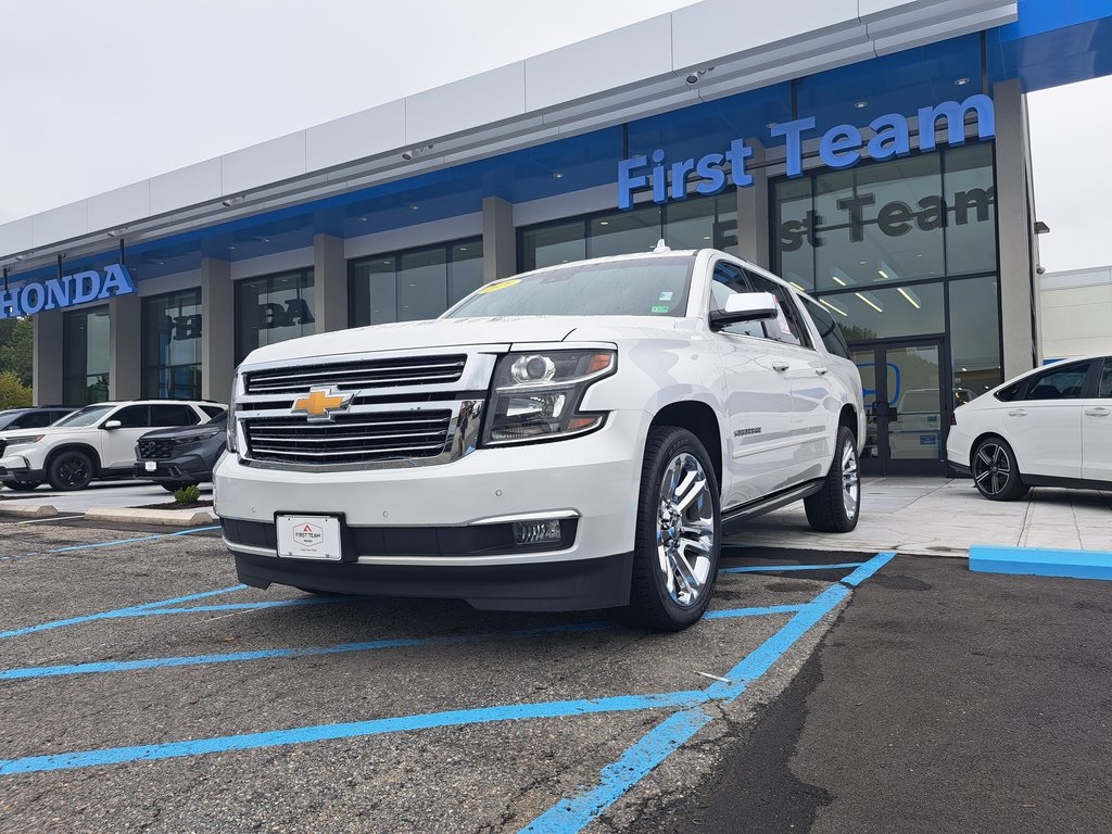 2020 Chevrolet Suburban Premier photo 2