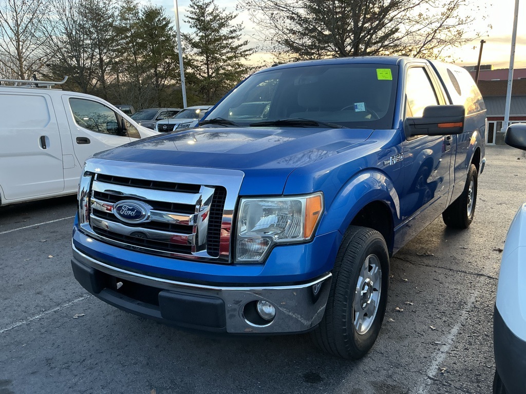 2011 Ford F-150 XLT photo 2