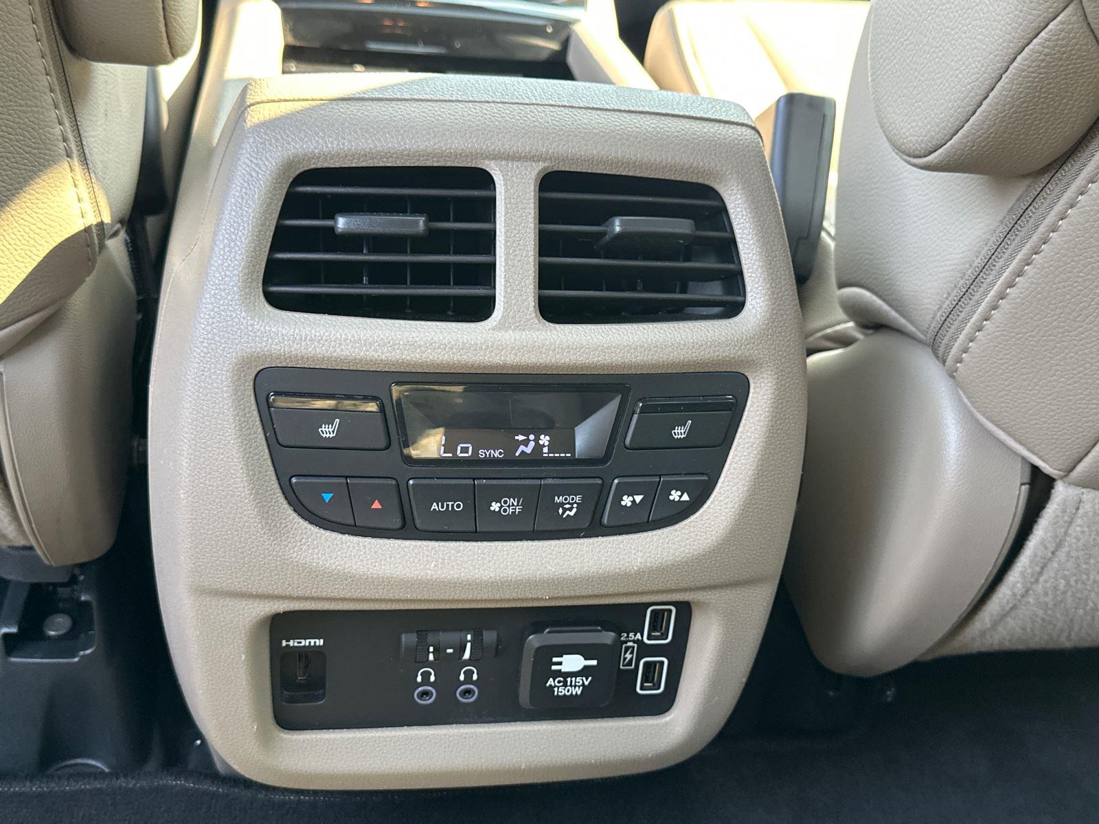 2021 Honda Pilot Touring photo 30