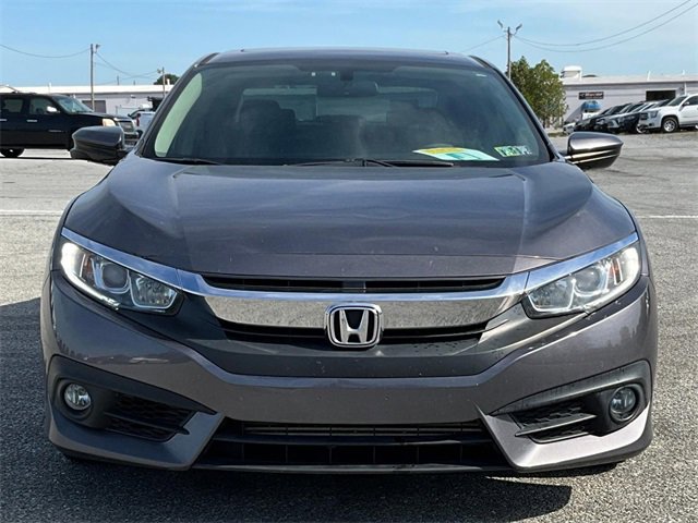 2017 Honda Civic EX-T photo 4
