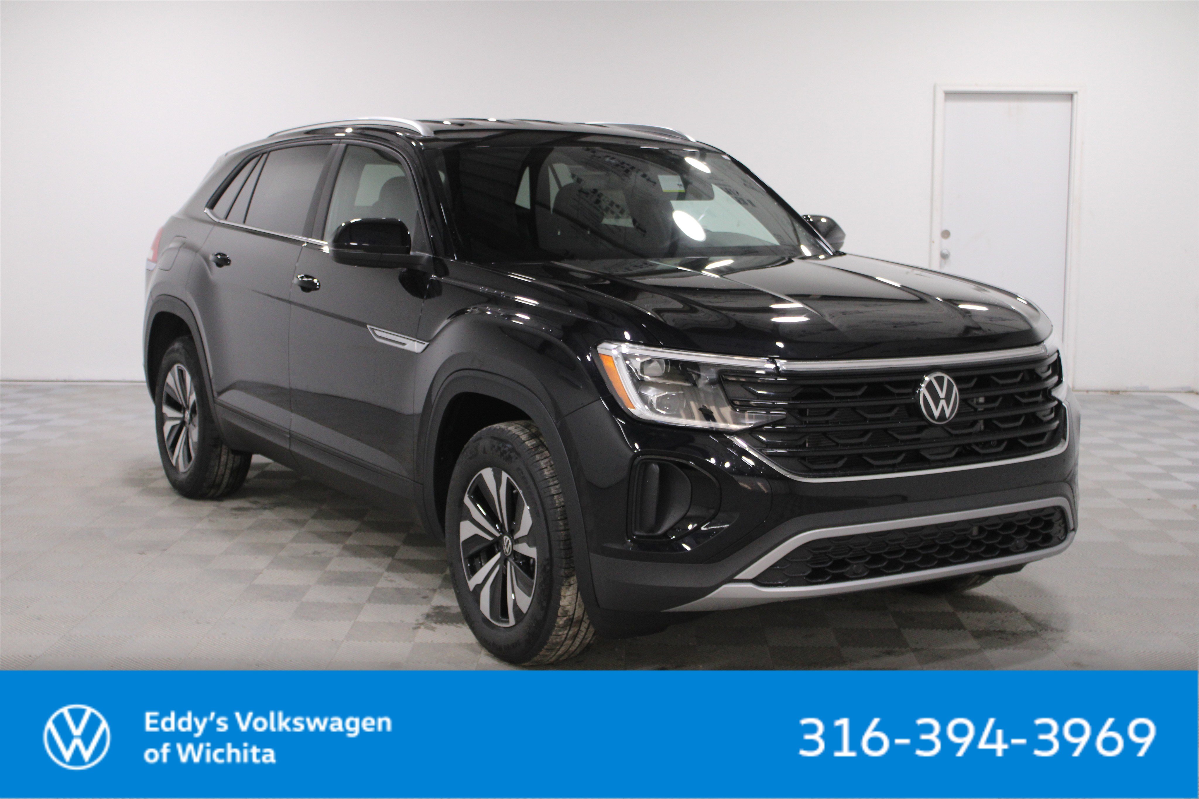 2026 Volkswagen Atlas Cross Sport SE's photo