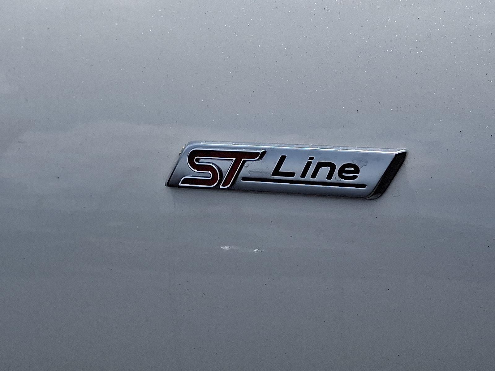2023 Ford Escape ST-Line Elite photo 30