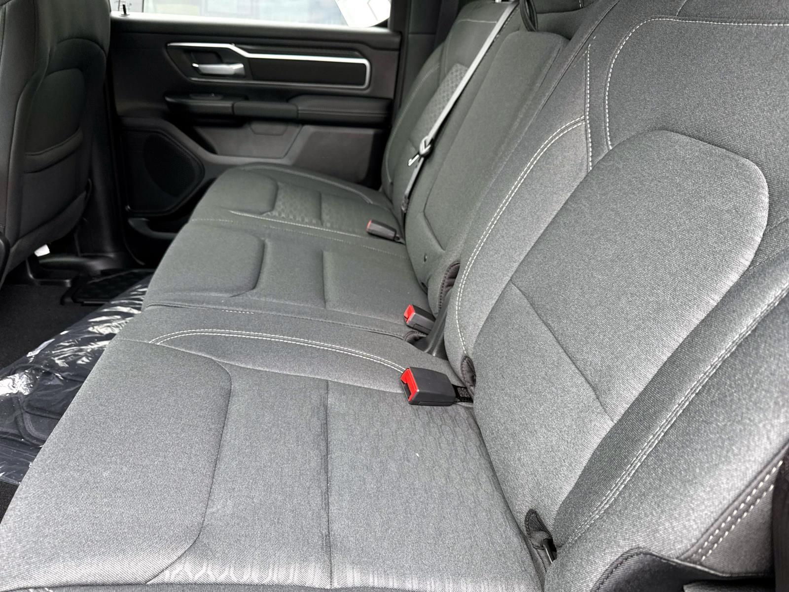 2025 Ram 1500 Big Horn photo 6