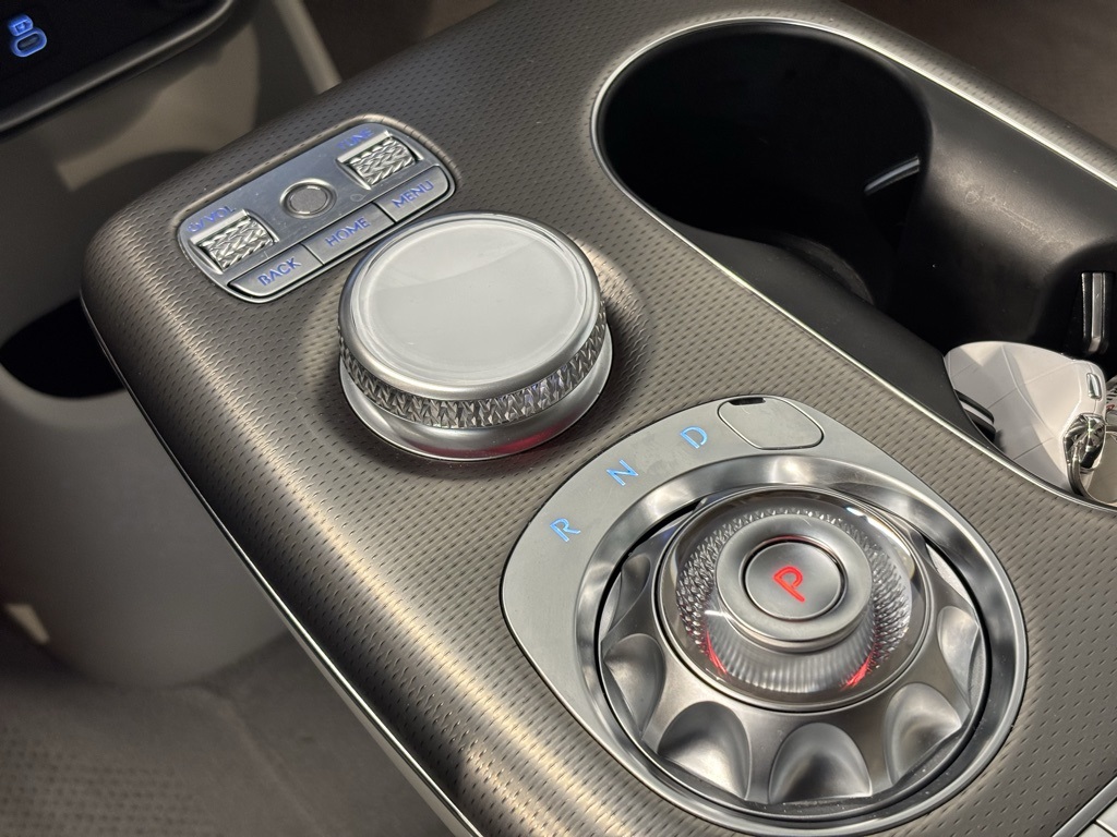 2025 Genesis GV60 Performance AWD photo 16